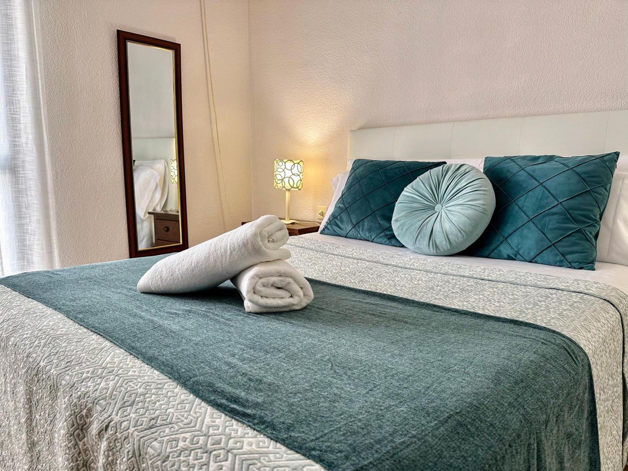 Apartamento Alcazar San Basilio Кордова Экстерьер фото